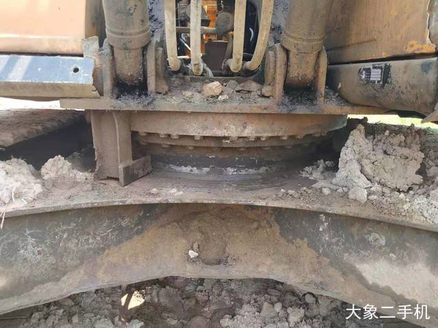 三一重工 SY215C 挖掘机