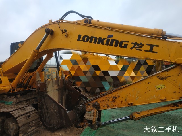 龙工 LG6225 挖掘机