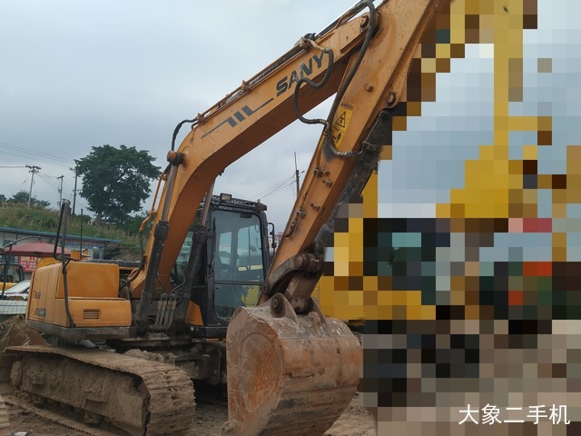 三一重工 SY135C 挖掘机