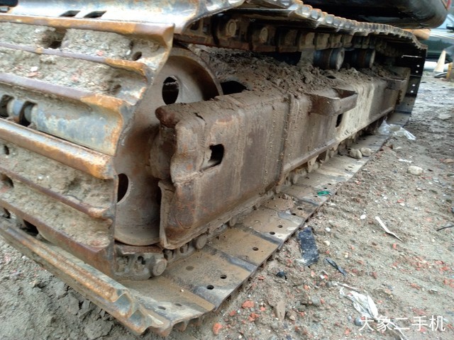 三一重工 SY135C-8 挖掘机