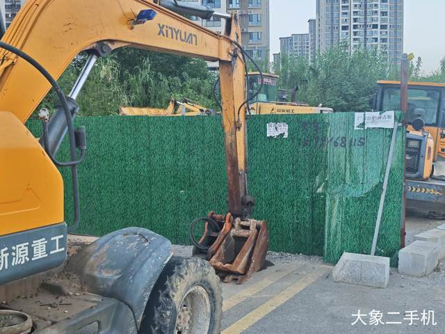 新源 XY75W-8 挖掘机