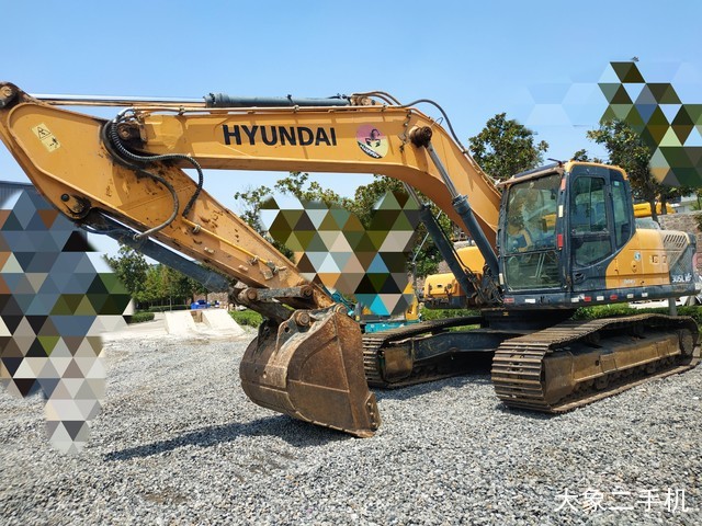 现代 R275LVS 挖掘机