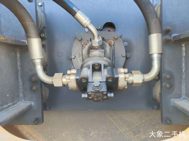 徐工 XS203J 压路机