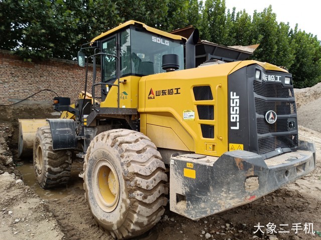 山东临工 L955F 装载机