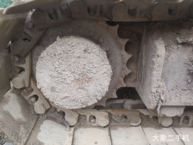 现代 R150LC-9 挖掘机