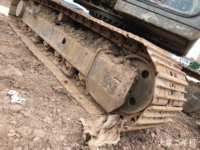 徐工 XE135B 挖掘机