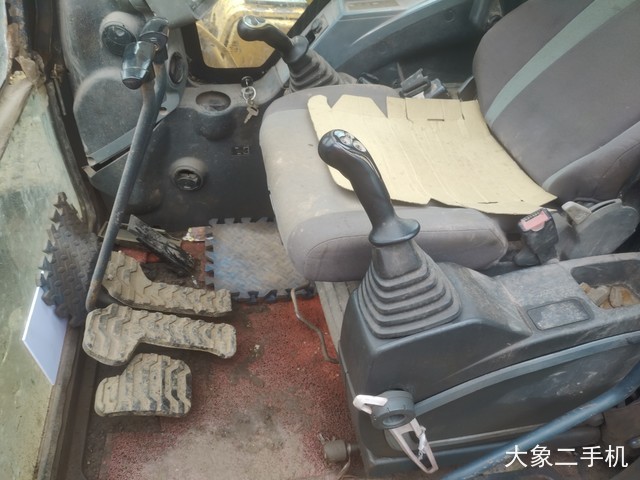 现代 R150LC-9 挖掘机