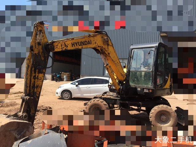 现代 R60W-7 挖掘机