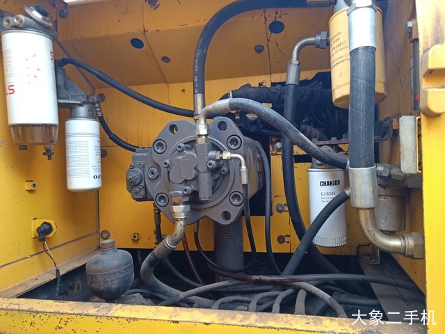 沃尔沃 EC210B 挖掘机