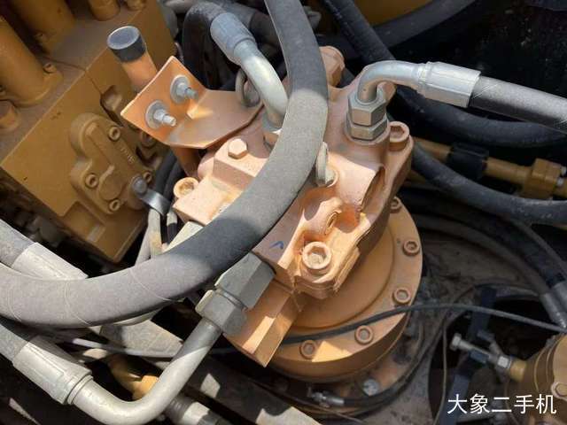 三一重工 SY215C-10 挖掘机