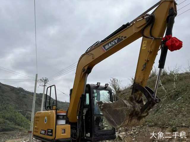 三一重工 SY70C 挖掘机