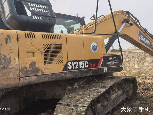 三一重工 SY200C 挖掘机