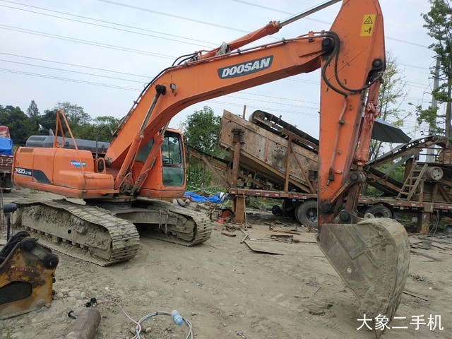 斗山 DH220LC-9E 挖掘机