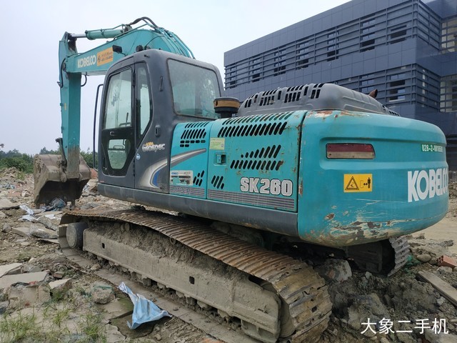 神钢 SK260LC-8 挖掘机