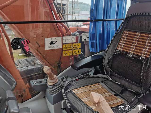 日立 ZX130-5A 挖掘机