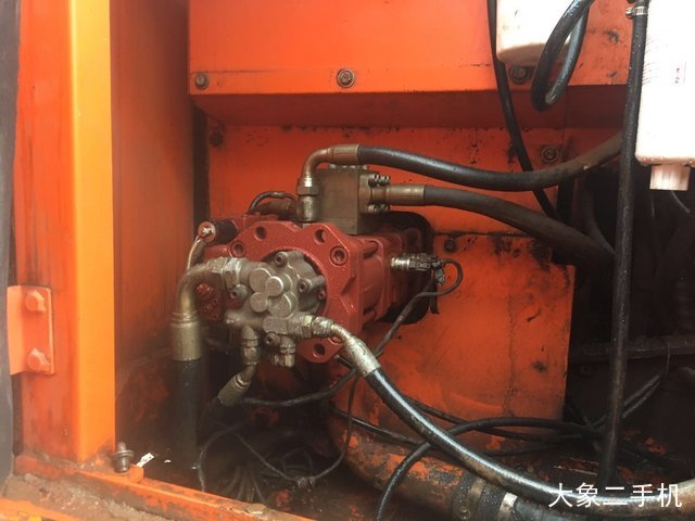 斗山 DX120 挖掘机