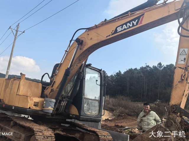 三一重工 SY135C 挖掘机