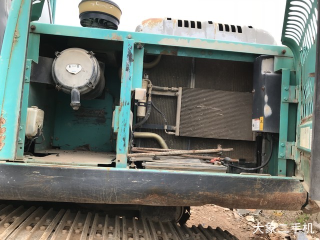 神钢 SK210LC-8 挖掘机