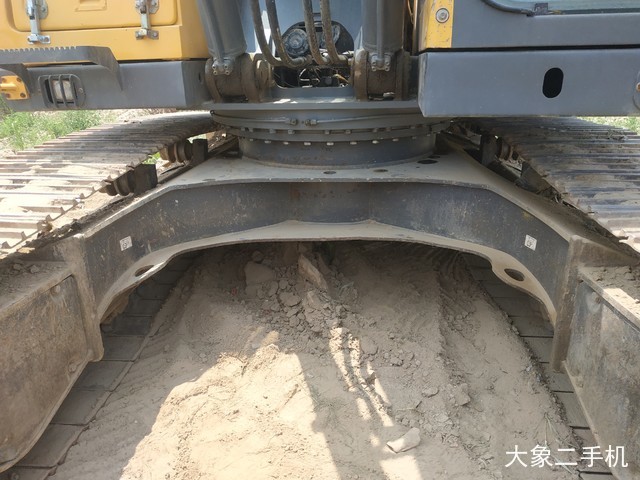 沃尔沃 EC210BLC 挖掘机