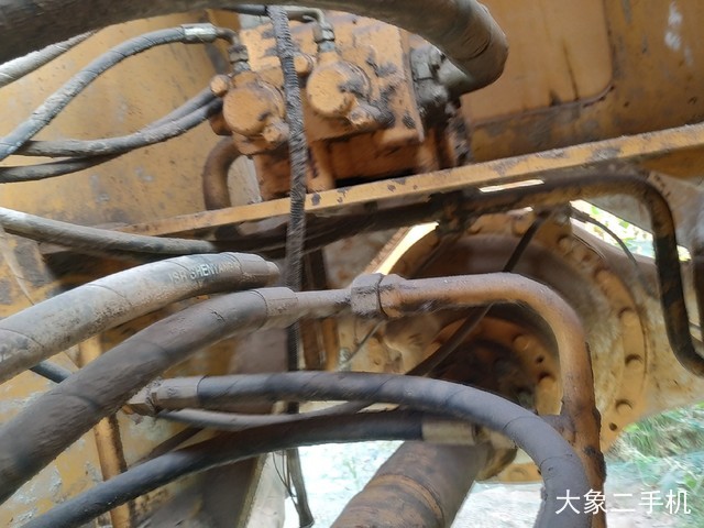 山工 SEM650B 装载机