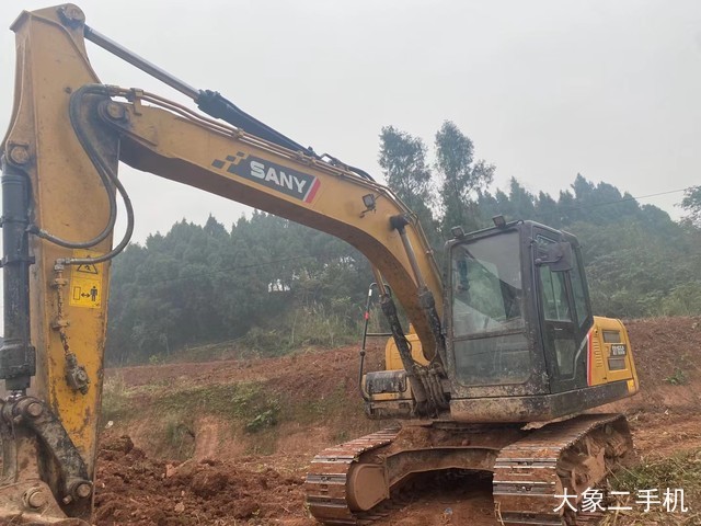 三一重工 SY135C 挖掘机