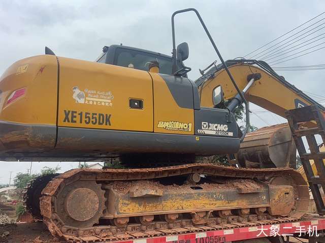 徐工 XE135D 挖掘机