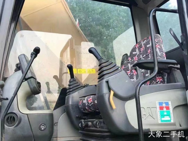 卡特彼勒 320D2液压 挖掘机