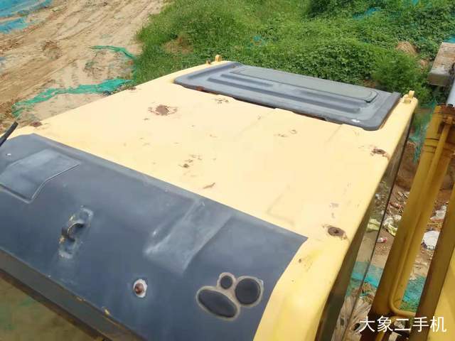 小松 PC210LC-8(600mm履带板) 挖掘机