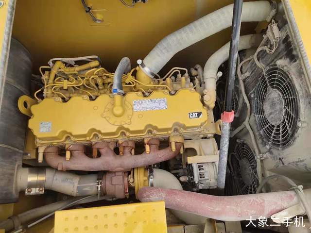 卡特彼勒 323DL 挖掘机