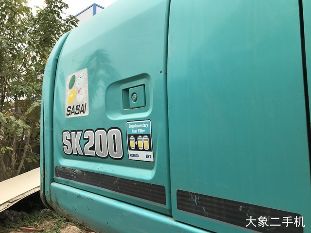 神钢 SK200-10 挖掘机
