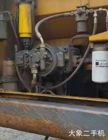 徐工 XE215 挖掘机