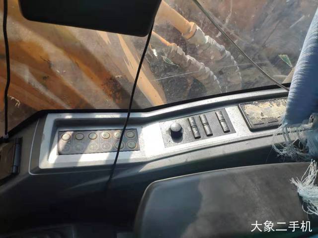 现代 R150W-9 挖掘机