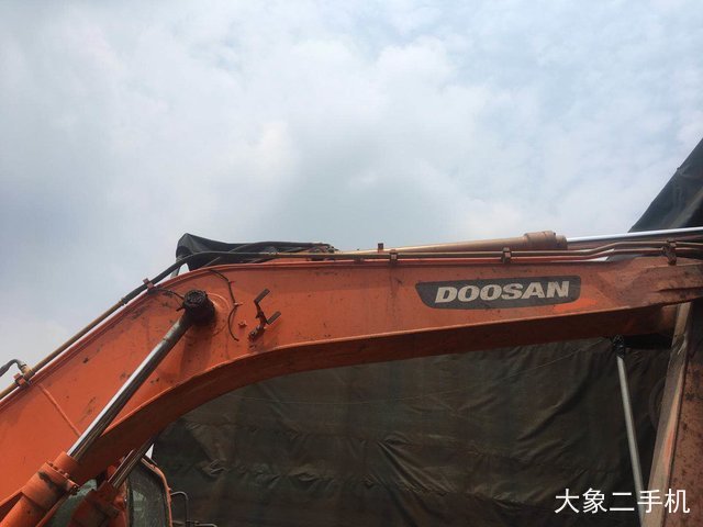 斗山 DX150LC 挖掘机