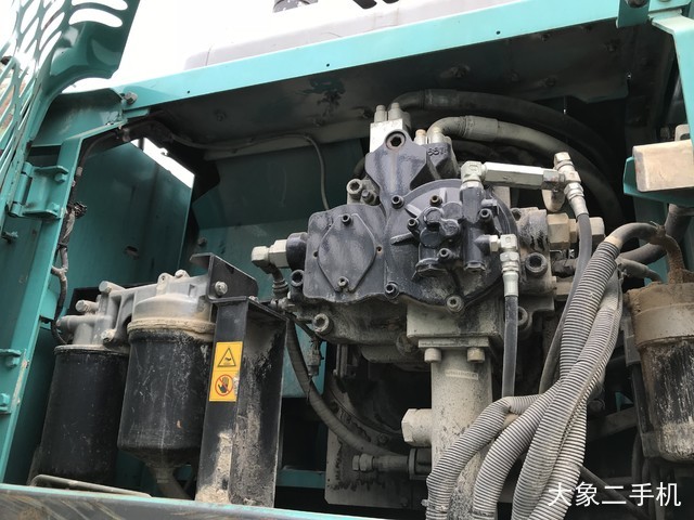 神钢 SK460-8 挖掘机