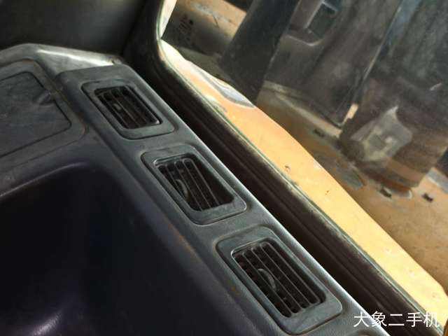 三一重工 SY375H 挖掘机