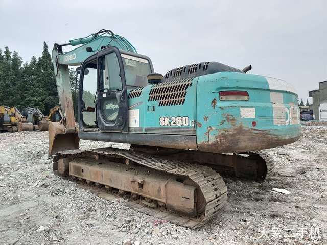 神钢 SK260LC-8 挖掘机