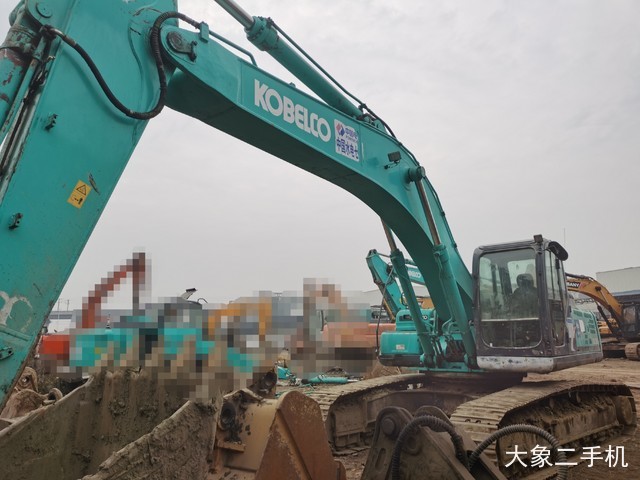 神钢 SK350LC-8 挖掘机