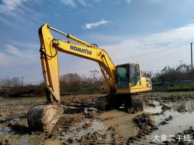 小松 PC200-8M0 挖掘机