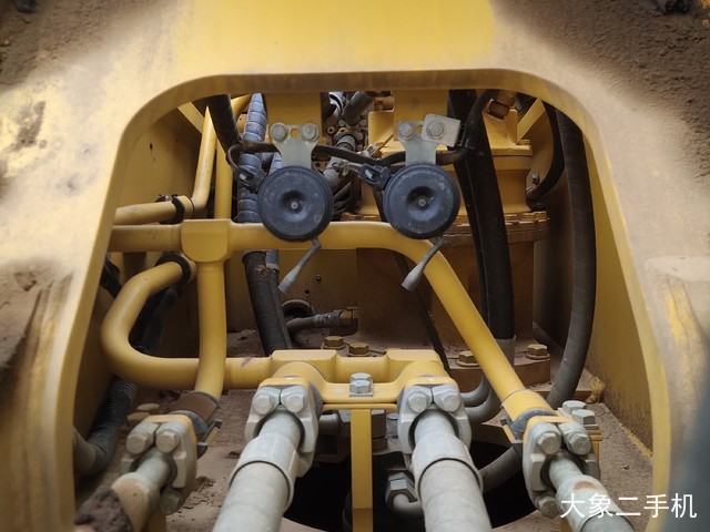 小松 PC220-8M0 挖掘机