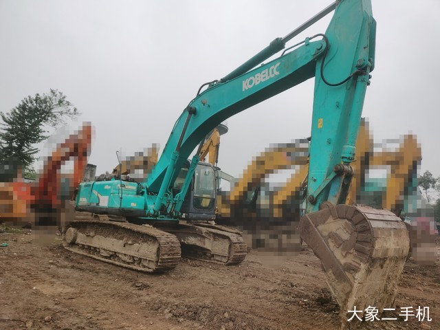 神钢 SK350LC-8 挖掘机