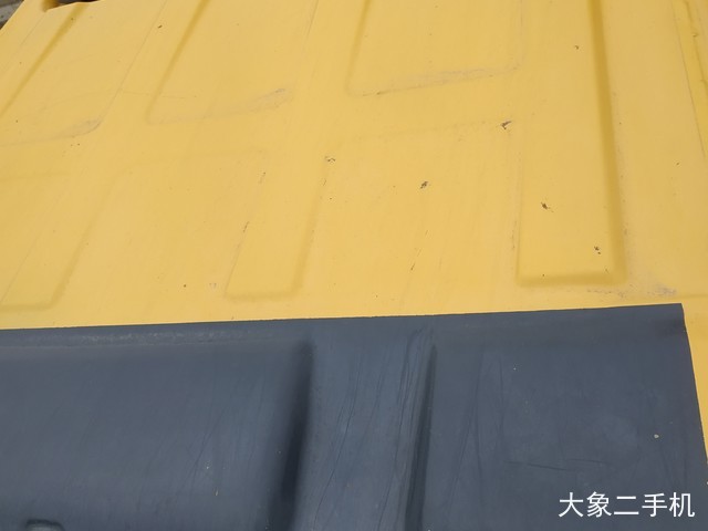 小松 PC240LC-8M0 挖掘机