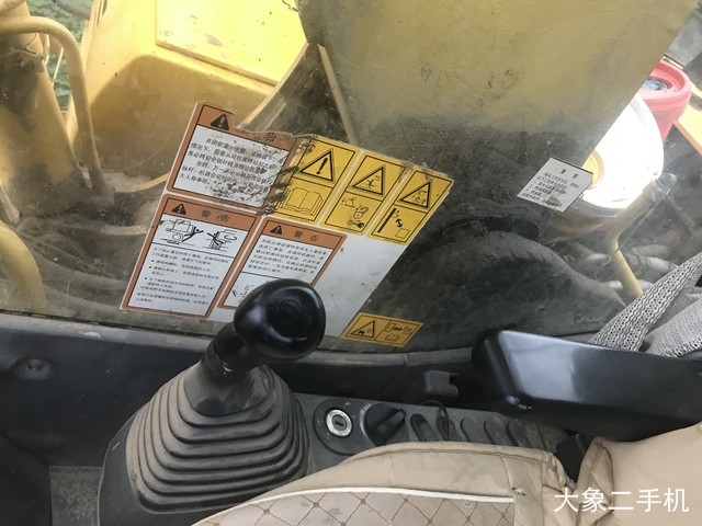 小松 PC200LC-8(600mm履带板) 挖掘机