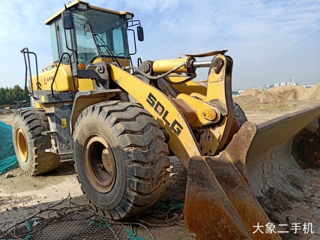 山东临工 L955F 装载机