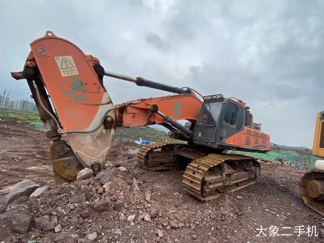 斗山 DX500LC 挖掘机