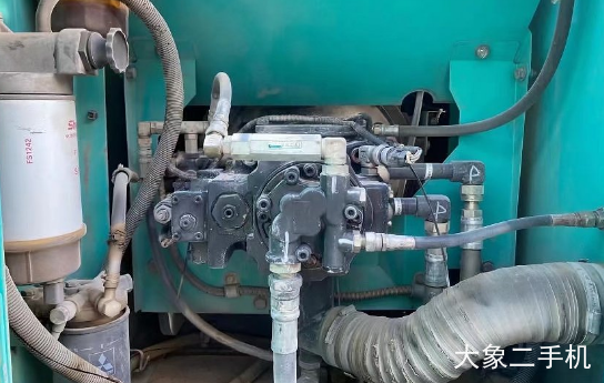 神钢 SK140LC-8 挖掘机