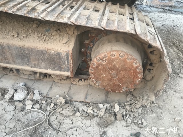 小松 PC240LC-8 挖掘机