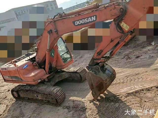 斗山 DH215-7 挖掘机