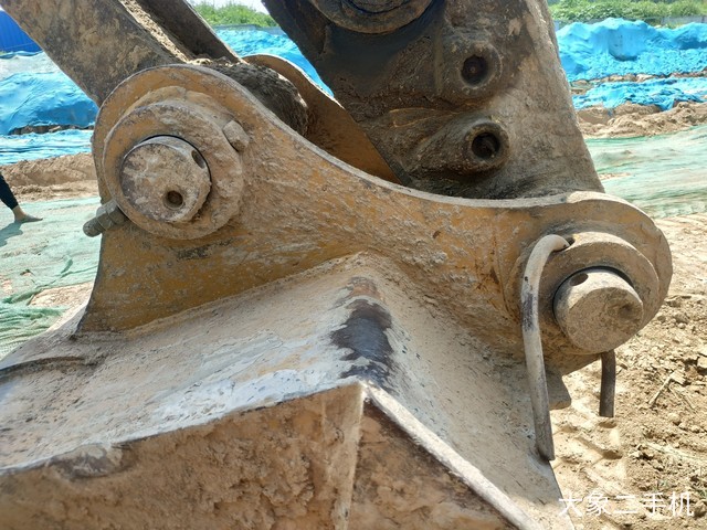 小松 PC200-8 挖掘机