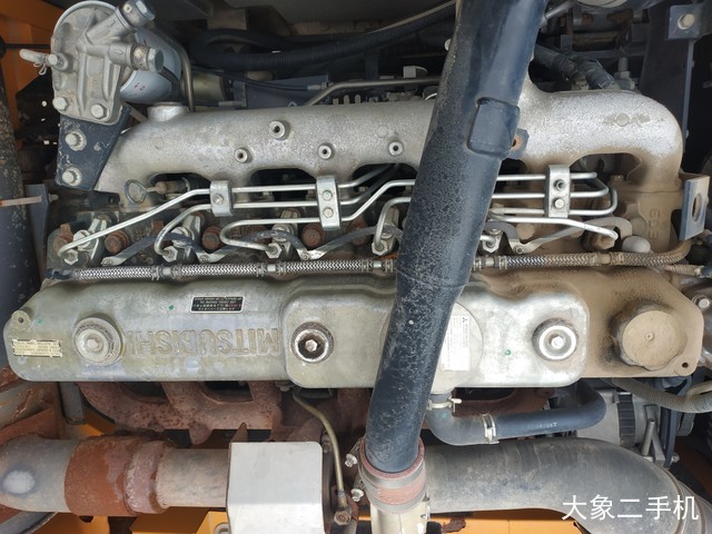 三一重工 SY215C-9 挖掘机