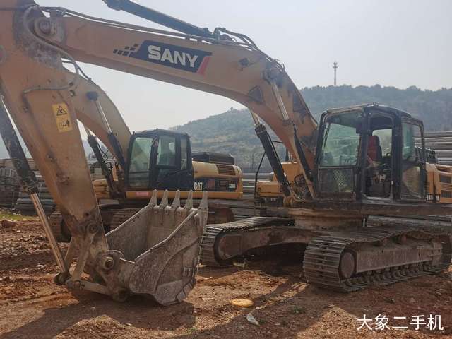 三一重工 SY245H 挖掘机